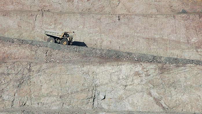 Pandering to the China bears: how much zinc supply is too little?