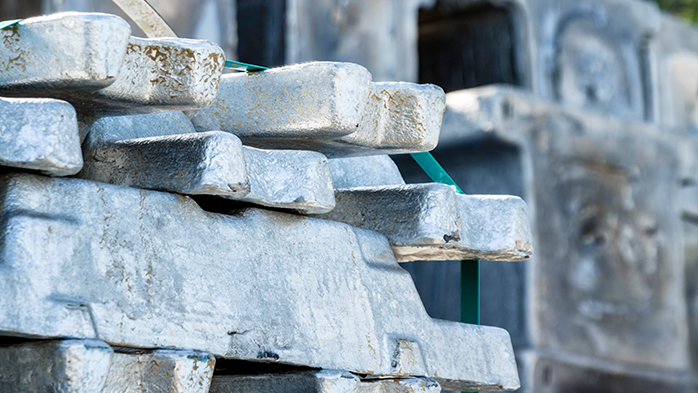US closures to trigger a large jump in ingot imports and higher US Midwest ingot premiums in 2017