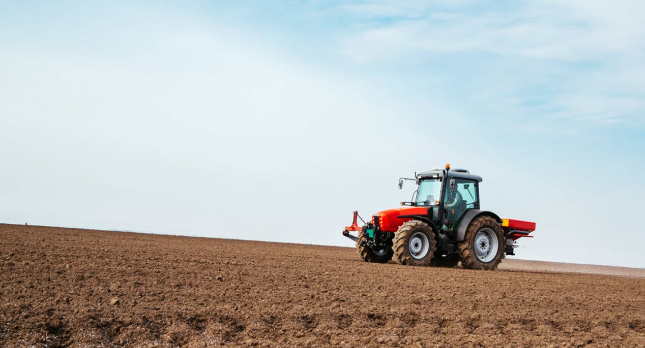 Tractor agriculture Phosphates
