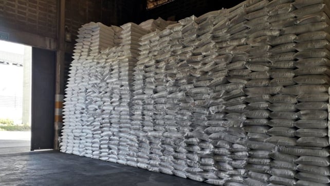 Fertiliser shipments begin exiting through Hormuz strait