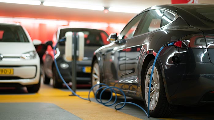 UK faces mounting stockpile of used EV batteries