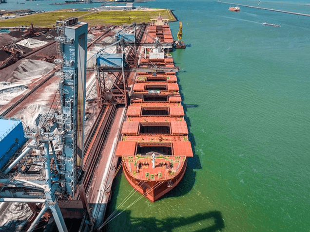 cranes-unloading-cargo-from-a-bulk-carrier-ship-at-port